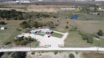 680 Grant Harris Rd in San Marcos, TX - Building Photo