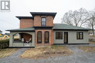 368 PICTON MAIN St in Prince Edward, ON - Building Photo - Building Photo