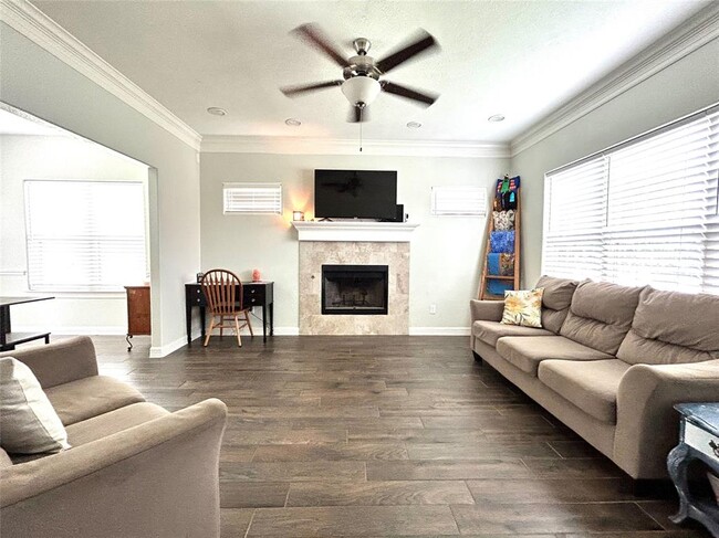 2806 Weeping Willow Cir in Brenham, TX - Building Photo - Building Photo