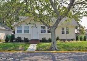 property at 54 Boston Ave