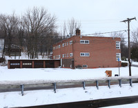 Meadowbrook Apartments in Syracuse, NY - Building Photo - Building Photo