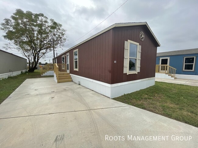 4306 W Business 77 in Harlingen, TX - Foto de edificio - Building Photo