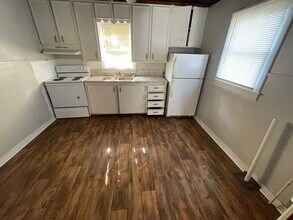 417 W Logan St in Sulphur, LA - Building Photo - Building Photo