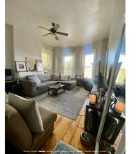 4 Centre Ln, Unit T in Boston, MA - Building Photo - Building Photo