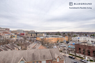 2500 Clarendon Blvd, Unit FL7-ID393 in Arlington, VA - Foto de edificio - Building Photo