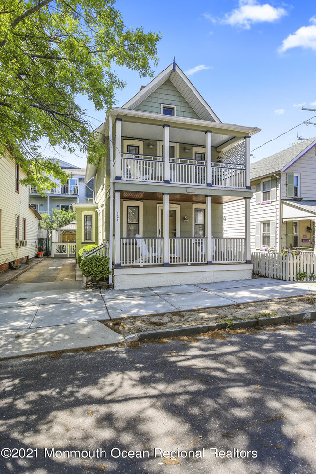 124 Heck Ave in Ocean Grove, NJ - Building Photo - Building Photo