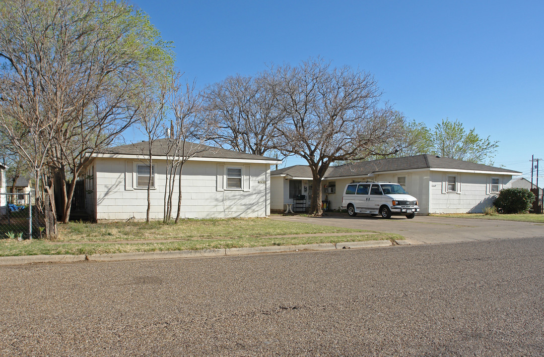 1112 44th St in Lubbock, TX - Building Photo