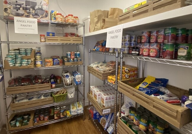 property at 1200 Meadow Park Ln