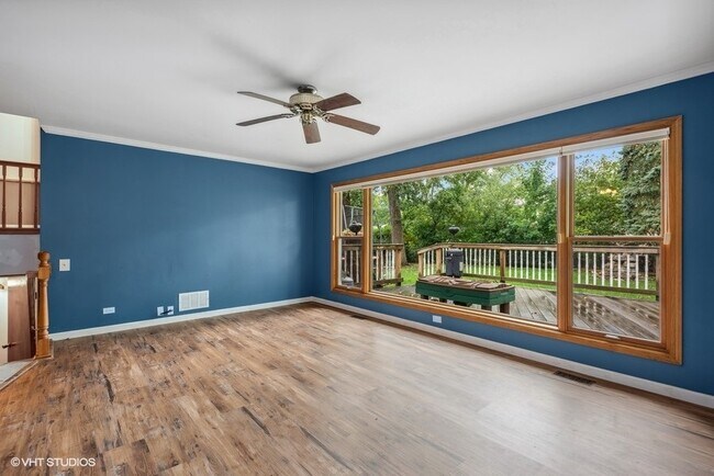 234 S Cedarcrest Dr in Schaumburg, IL - Building Photo - Building Photo