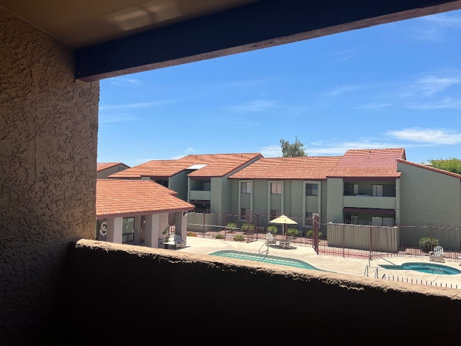 2194 N Pantano Rd in Tucson, AZ - Building Photo - Building Photo