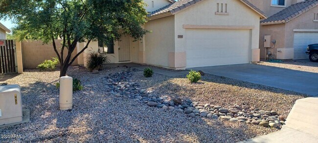 3939 W Buckskin Trail in Phoenix, AZ - Building Photo - Building Photo