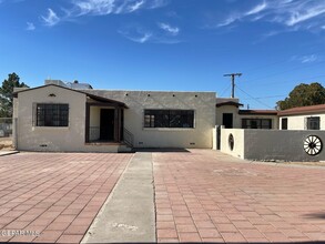 201 Orndorff Dr in El Paso, TX - Foto de edificio - Building Photo