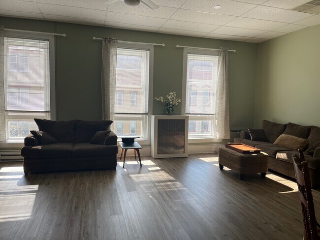 623 Main St, Unit #3 in Honesdale, PA - Building Photo - Building Photo