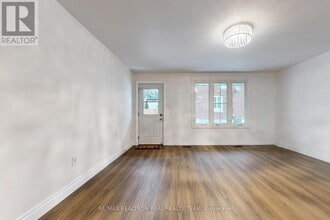 1129 Cannon St E in Hamilton, ON - Building Photo - Building Photo