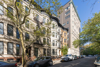 951 President St in Brooklyn, NY - Building Photo - Building Photo