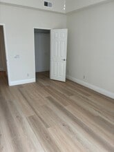 12368 Carmel Country Rd, Unit 303 in San Diego, CA - Foto de edificio - Building Photo