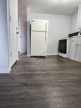 73 Leo St, Unit Upstairs in Rochester, NY - Foto de edificio - Building Photo