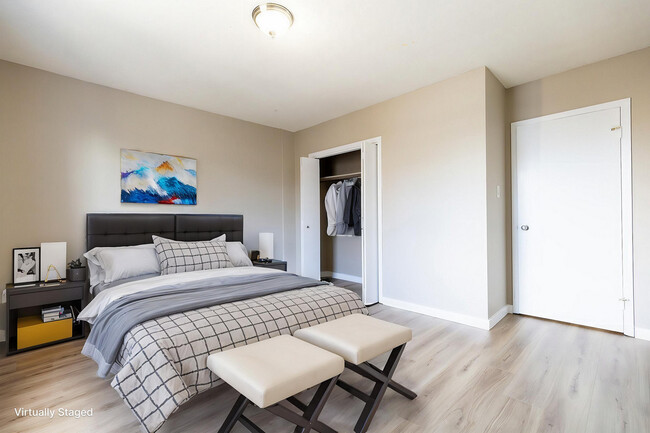 White Plains Manor in Calgary, AB - Building Photo - Building Photo