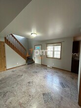 162 Mallard Pointe Dr in Valparaiso, IN - Building Photo - Building Photo