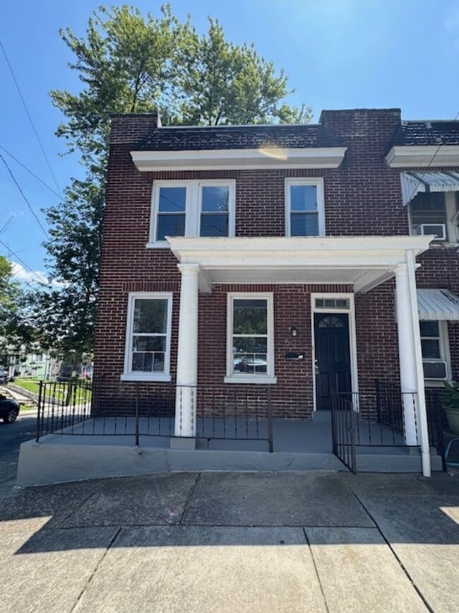 property at 501 Dauphin St