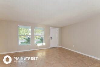 4600 Sloan Ave in Sarasota, FL - Building Photo - Building Photo