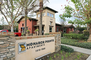 Monarch Pointe Apartments