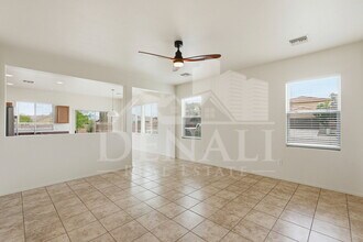 584 N Highlands Grove Ln in Sahuarita, AZ - Building Photo - Building Photo