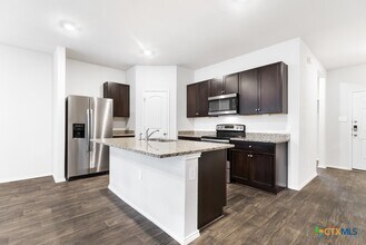 840 Nodding Nixie in Seguin, TX - Building Photo - Building Photo