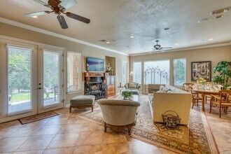 111 Lachite in Horseshoe Bay, TX - Building Photo - Building Photo