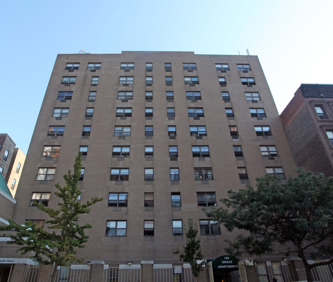 123-131 W 104th St in New York, NY - Building Photo - Building Photo