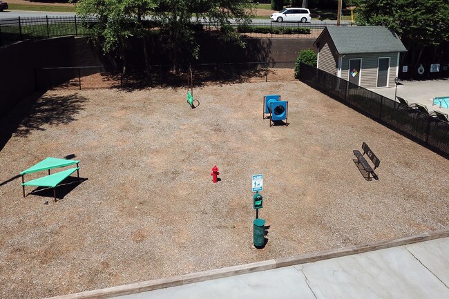 Brookford Place in Winston-Salem, NC - Building Photo - Building Photo