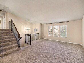 16431 Cary St in Omaha, NE - Foto de edificio - Building Photo