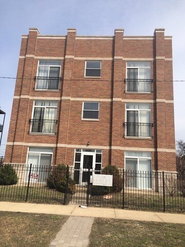 6425 S Maryland Ave in Chicago, IL - Building Photo