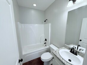 104 Private Rd 4017 in Oxford, MS - Building Photo - Building Photo