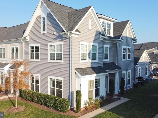 property at 21112 Sugarview Dr