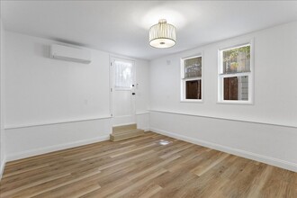 1443 Stanton St in Alameda, CA - Building Photo - Building Photo