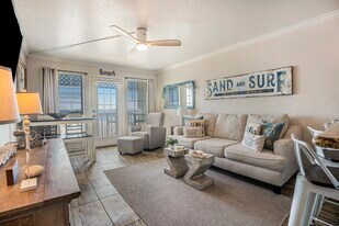 6300 Seawall Blvd in Galveston, TX - Building Photo