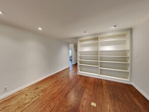 6224 Chelton Dr in Oakland, CA - Building Photo - Building Photo