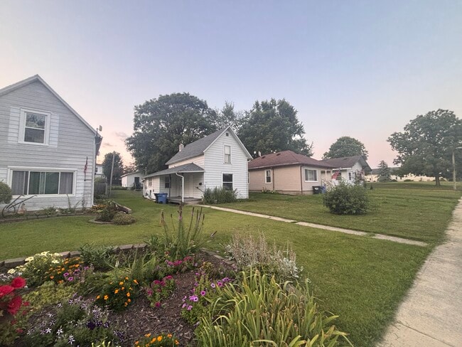 property at 411 E Market St