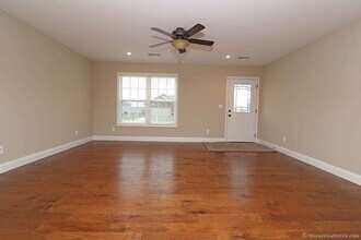 1752 Voyager Ct in Jackson, MO - Building Photo - Building Photo