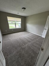 205 E Broadway St in Grain Valley, MO - Building Photo - Building Photo