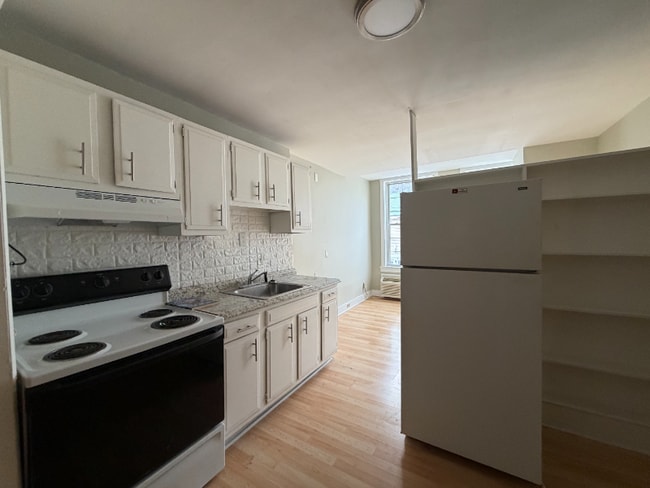 231 Main St in Brandenburg, KY - Building Photo - Building Photo