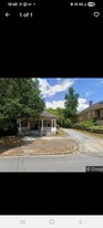261 Clisby Pl in Macon, GA - Building Photo