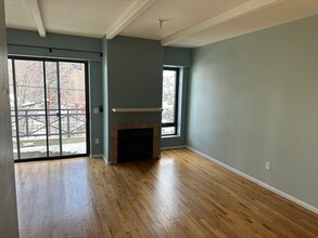 180 Cook St in Denver, CO - Building Photo - Building Photo
