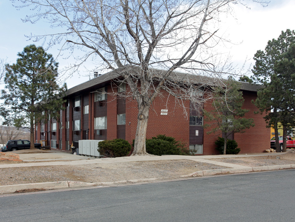 Chestnut Heights in Colorado Springs, CO - Building Photo