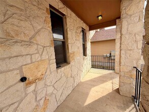 1112 Strickling Dr in Austin, TX - Building Photo - Building Photo