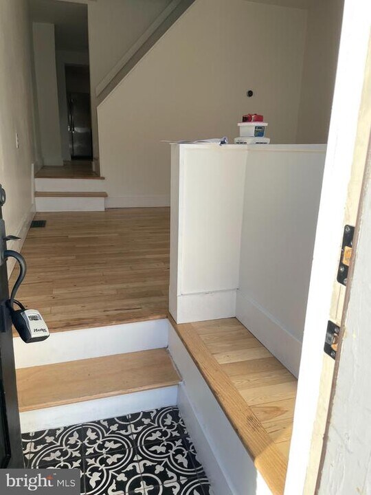 511 Morse St in Philadelphia, PA - Building Photo