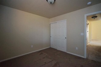 7468 Skyline Way in Longmont, CO - Building Photo - Building Photo