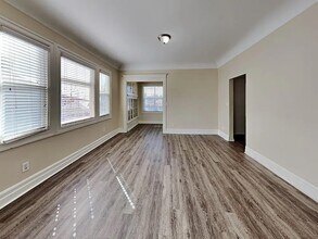 426 Nueces Spring in San Antonio, TX - Building Photo - Building Photo