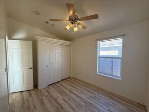 2748 Southern in Kingman, AZ - Building Photo - Building Photo